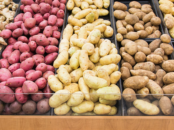 Можно ли сажать картофель из магазина, и подходит ли он для выращивания научастке?